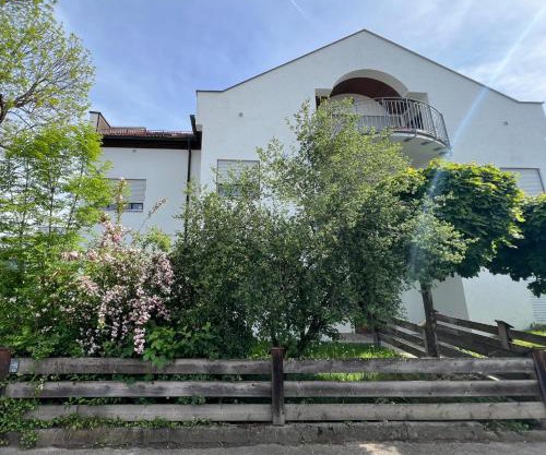 Palmen Apartment direkt in Bad Aibling