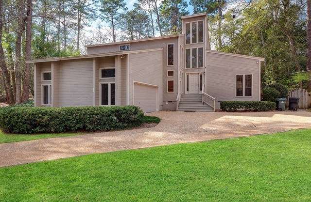 Palmer & Tally | Fenced in Yard w/Private Pool
