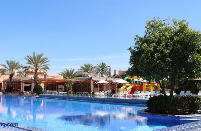Palmeraie village
