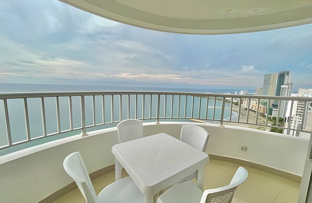 Palmetto 1 3602 con vista al mar