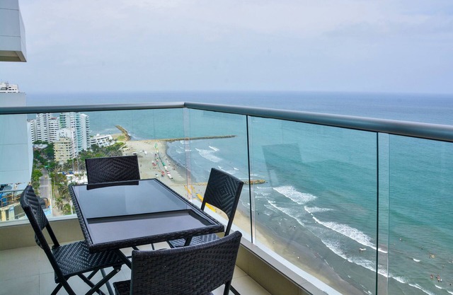 PALMETTO BEACH SEA VIEW APARTMENT