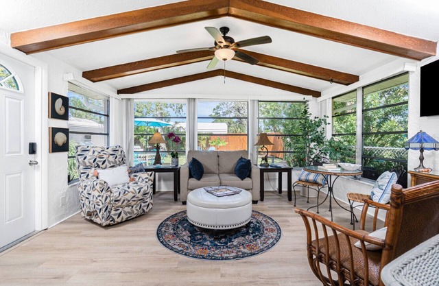 Palmetto Cottage Retreat