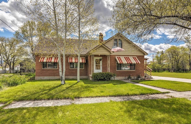 Panguitch Home w/Patio ~ 24 Mi to Bryce Canyon