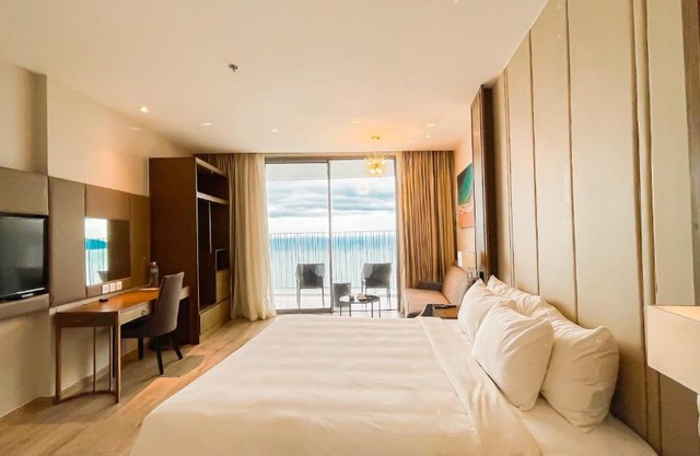 Panorama Apartment With Blue Ocean