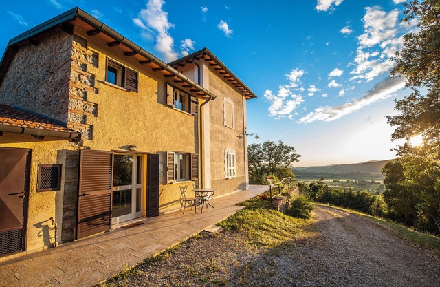 Panorama-Ferien-ToscananYour vacation home in Tuscany