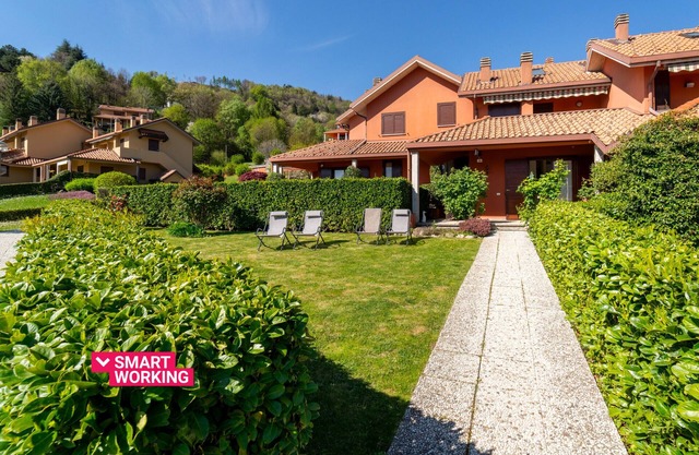 Panorama Lake and Garden by Wonderful Italy