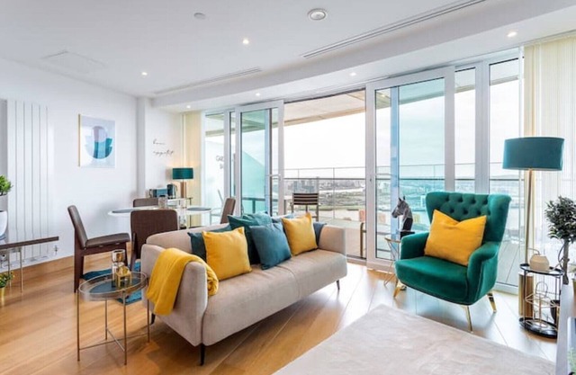 Panoramic balcony luxury condo
