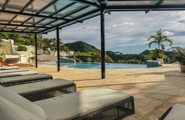 Panoramic Bay & Forest Views Pelican Eyes Studio WiFi, AC in San Juan Del Sur