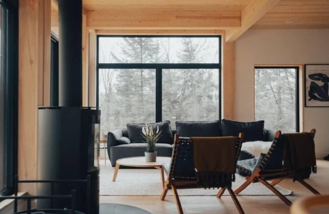 Panoramic Contemporary Chalet
