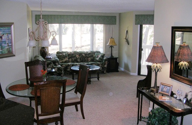 PANORAMIC GOLF LAGOON VIEW,WALK TO BEACH, BEACH LOCKER,GAS GRILLS,LOVELY POOL
