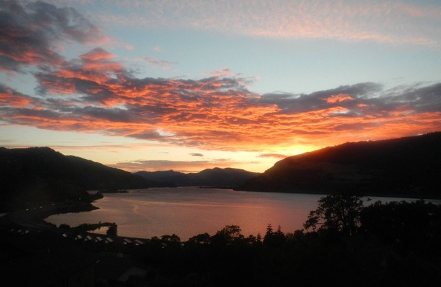 Panoramic Gorge View Pet Friendly Home with Hot Tub and optional Guest House