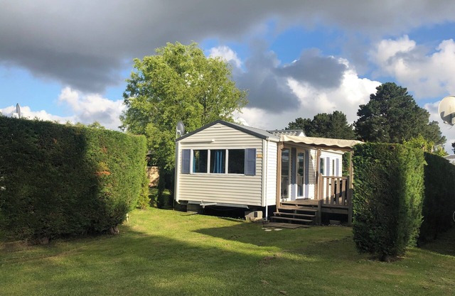 PANORAMIC MOBILE HOME 4/6 PEOPLE - LES CHARMETTES * (LES MATHES)
