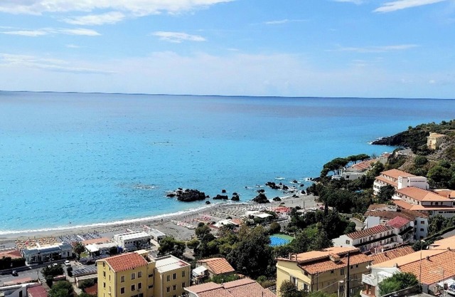 Panoramic ocean and mountain views town house Scalea, Calabria- sleep 7.