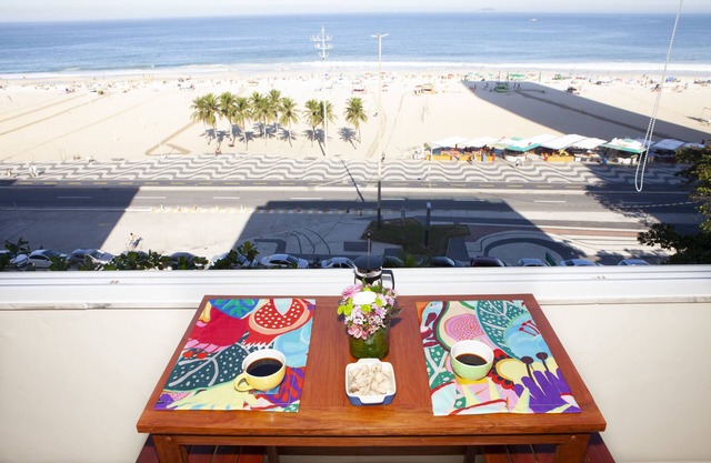 Panoramic Ocean View Apartment. Spacious & Centrally Located. Great Reviews!