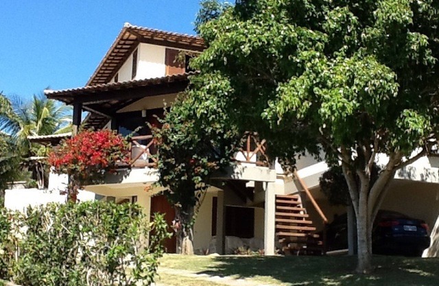 Panoramic view, 4 suites, toilet and maid included in the rates .
