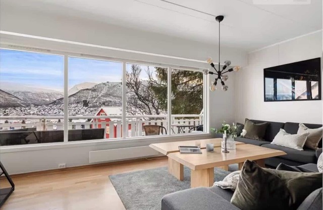 Panoramic View Modern Comfort