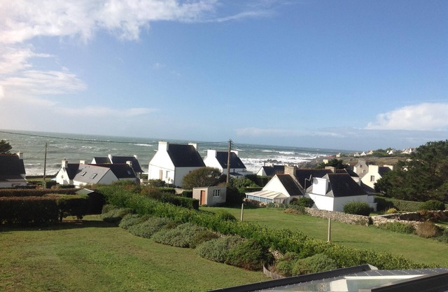 Panoramic view of Audierne bay, the beach on foot!