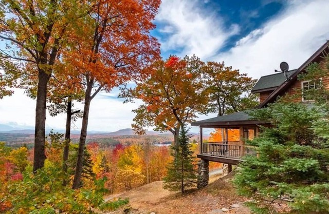 Panoramic view of the White Mountains on 25 acres