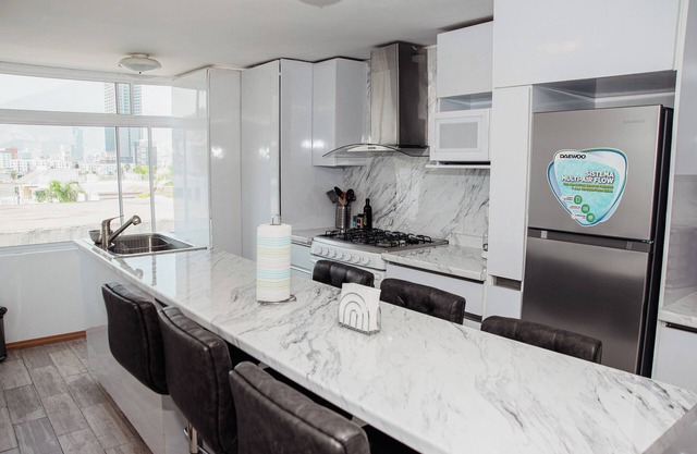 Panoramic Views Loma Larga, easy access to San Pedro and Monterrey attractions