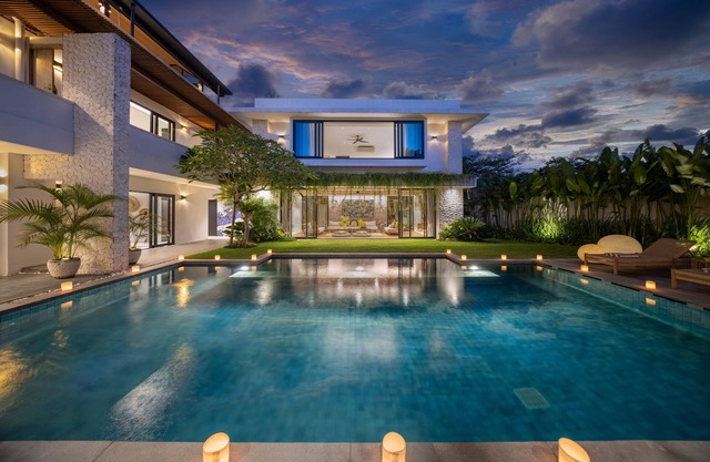 Pantai Indah Villas