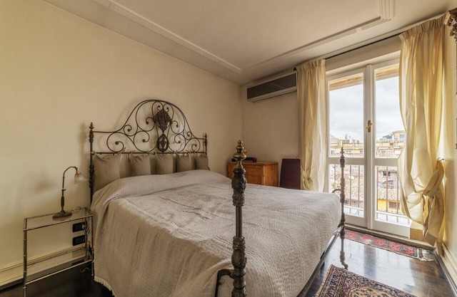 Pantheon Amazing & Central City View Apartment -