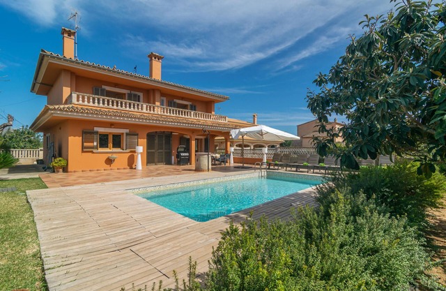 Paradise 88 - Five Bedroom Villa, Sleeps 10