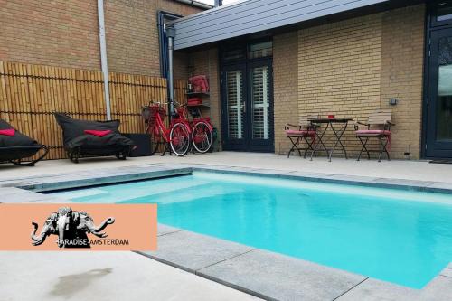 Paradise Amsterdam bungalow of 80 m2 with private pool - All inclusive, breakfast, parking, use of bikes, tourist tax and much more