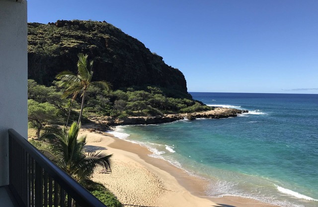PARADISE at the Hawaiian Princess Resort Oahu - Hawaii 1 Bedroom. Well Appointed