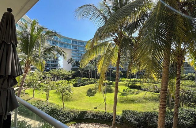 Paradise Beach Condo - Amenities such as GYM,Tennis, Padel, Hamacas, Factura