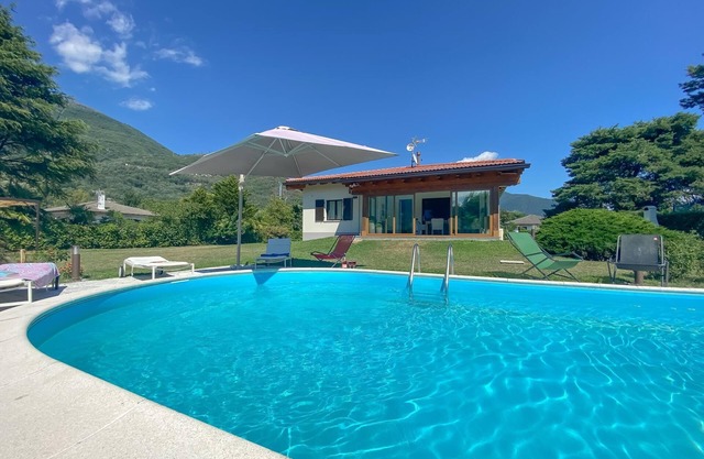 Paradise Boschetto Beach Bungalow with Pool