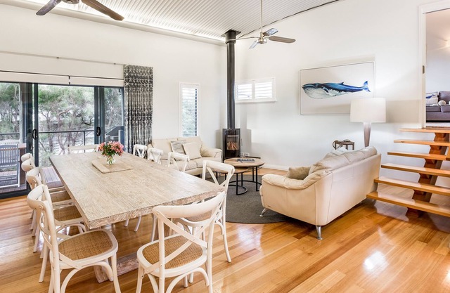 Paradise By The Beach- Exclusive Escapes. 4 bed 2 bath Margaret River beach house with games room