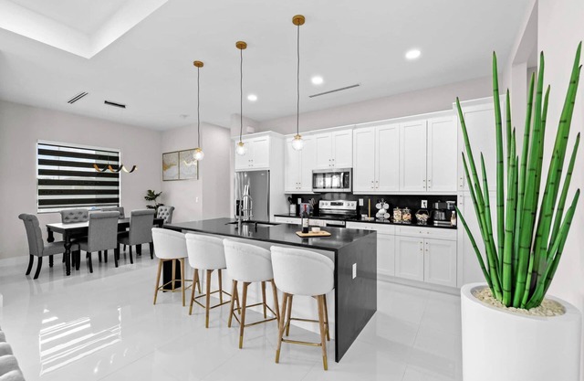 Paradise Family House