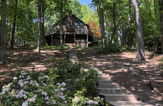 Paradise Found at Smith Mountain Lake