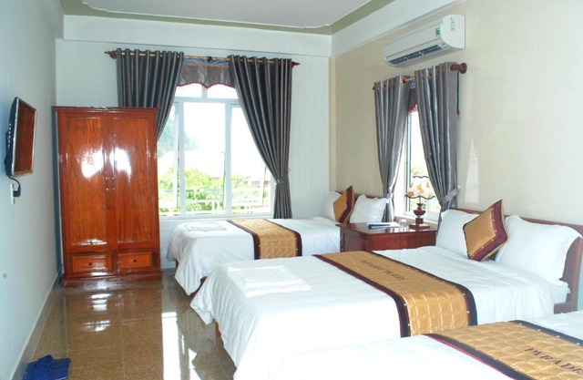 Paradise Hotel