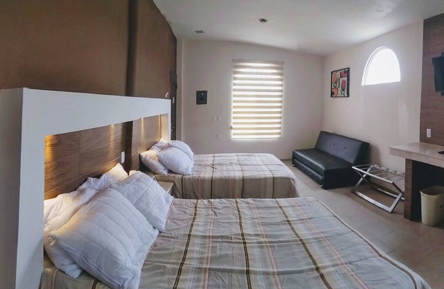 PARADISE HOUSE Room "TAMBAQUE"
