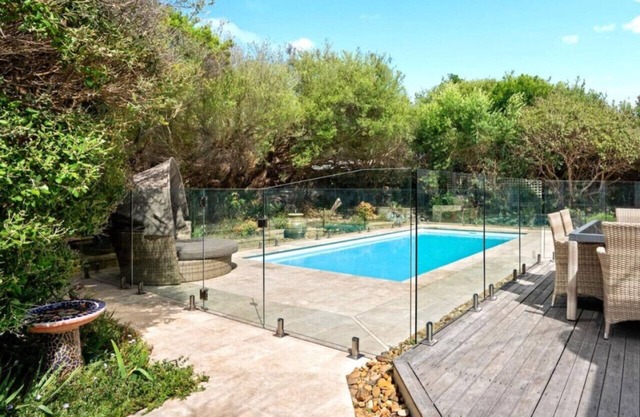 Paradise in Sorrento | Style & Space!