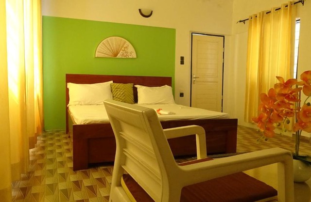 PARADISE ISLAND - Ouidah