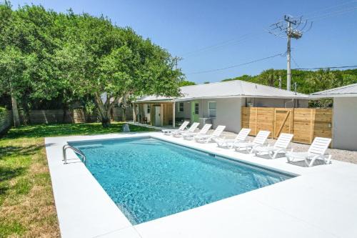 Paradise Palms - Nautilus Suite - Pool - Steps to Ocean - 10 min to Downtown!