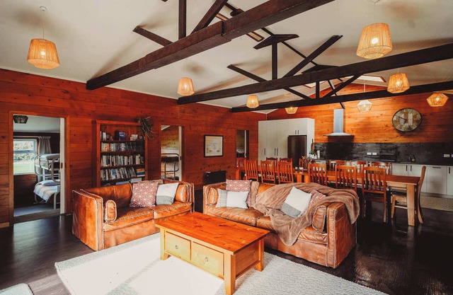 Paradise Valley Lodge - The Lodge