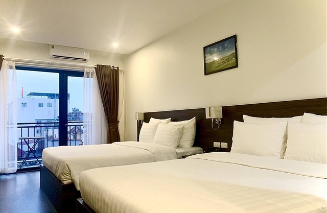 Paragon House & Residence