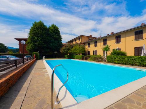 PARATICO - Lakefront apartment with private pool and free parking