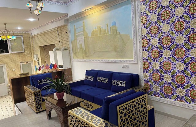 Parivash B&B -Triple twin room 2