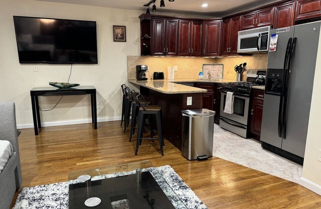 Park View Corporate - Two Unit Combination - 15 Mins to NYC