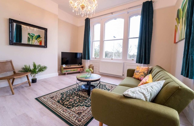 Park View Maisonette - 2 Beds