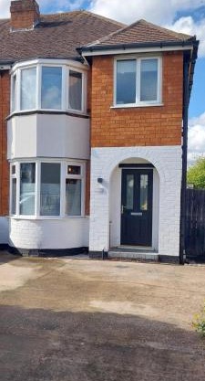 Parkdale-2 Bedroom House in Sheldon Birmingham