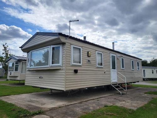 Parkdean Southview Vintage 45 Three bed Sleeps 8 Pet Friendly