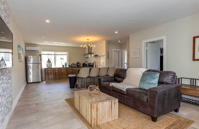 Parkview 2 Bdrm