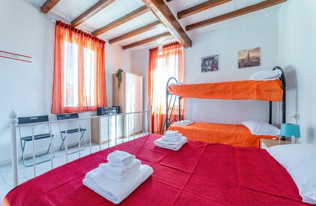 Parma Centro Torri Huge Apartment x6