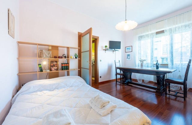 Parma Cozy Apartment near the Hospital