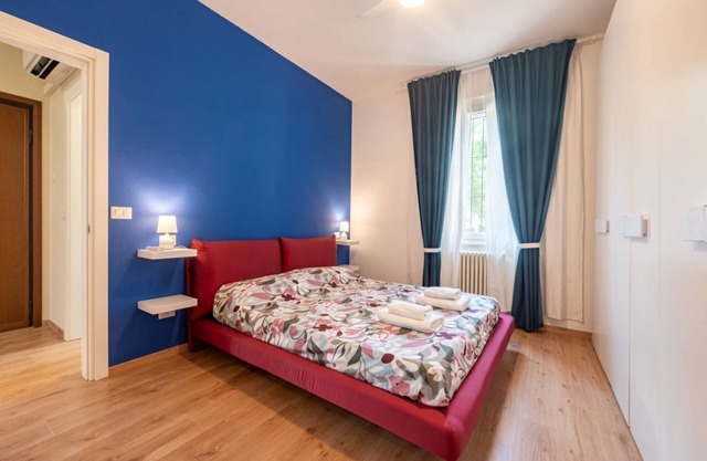 Parma Station Apartment